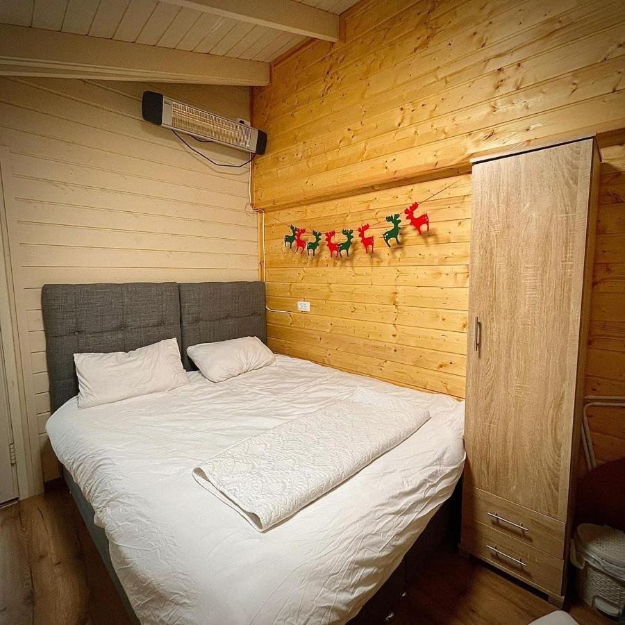 Vida Bhermon 2, One Small Wooden Cabin Majdal Shams Exteriör bild