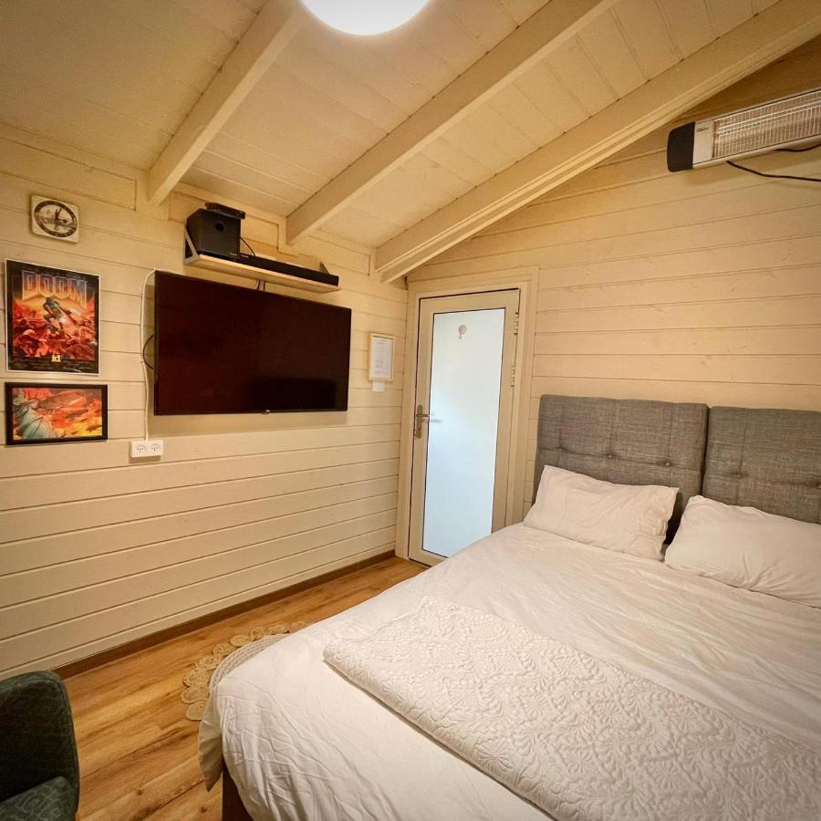 Vida Bhermon 2, One Small Wooden Cabin Majdal Shams Exteriör bild