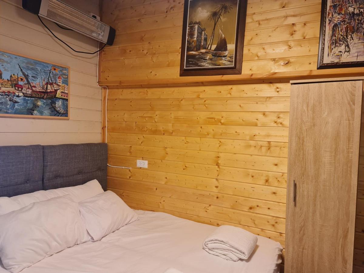 Vida Bhermon 2, One Small Wooden Cabin Majdal Shams Exteriör bild