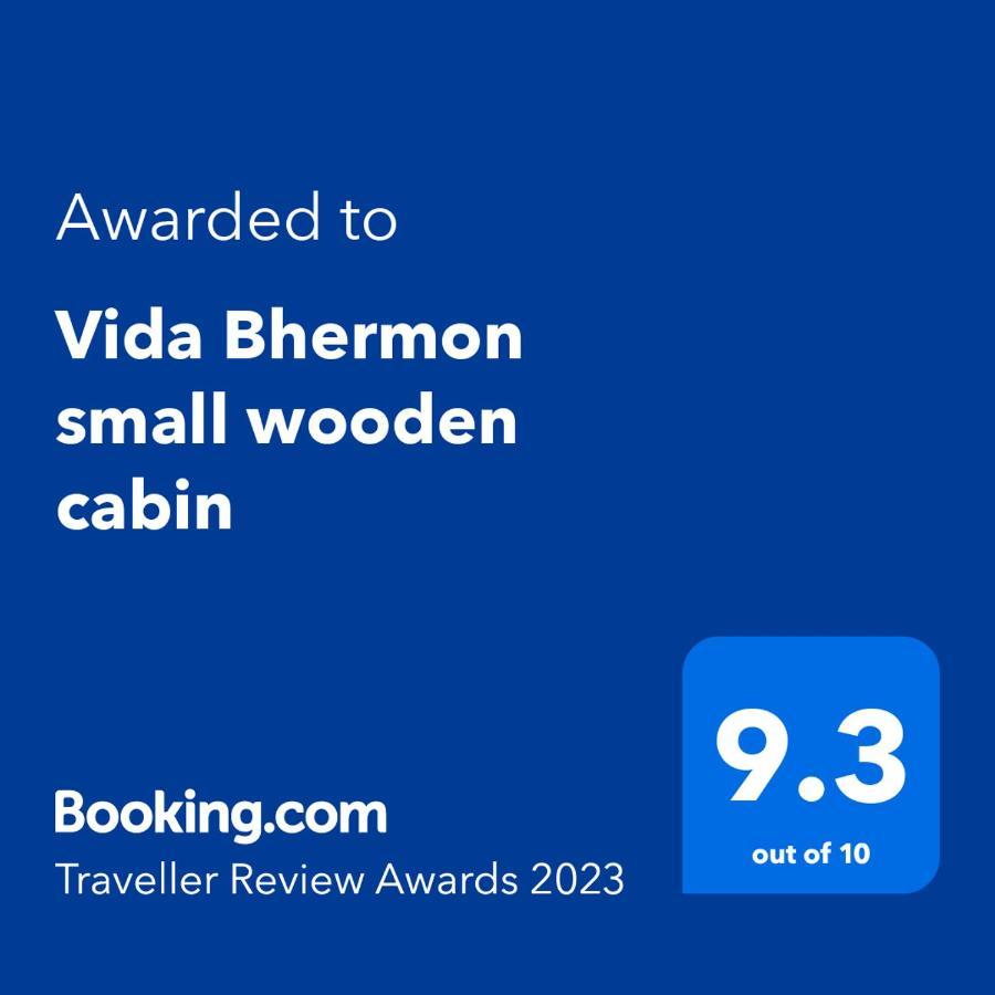 Vida Bhermon 2, One Small Wooden Cabin Majdal Shams Exteriör bild